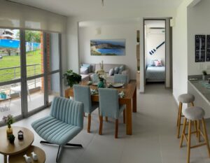 sala cómoda y moderna en apartamento vacacional - apartamentos en venta Girardot - reserva del peñon urbansa